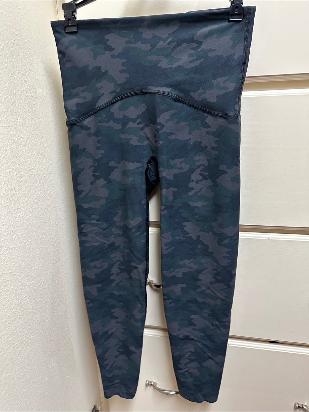 SPANX Camo High-Waist Leggings - Dark Gray/Black